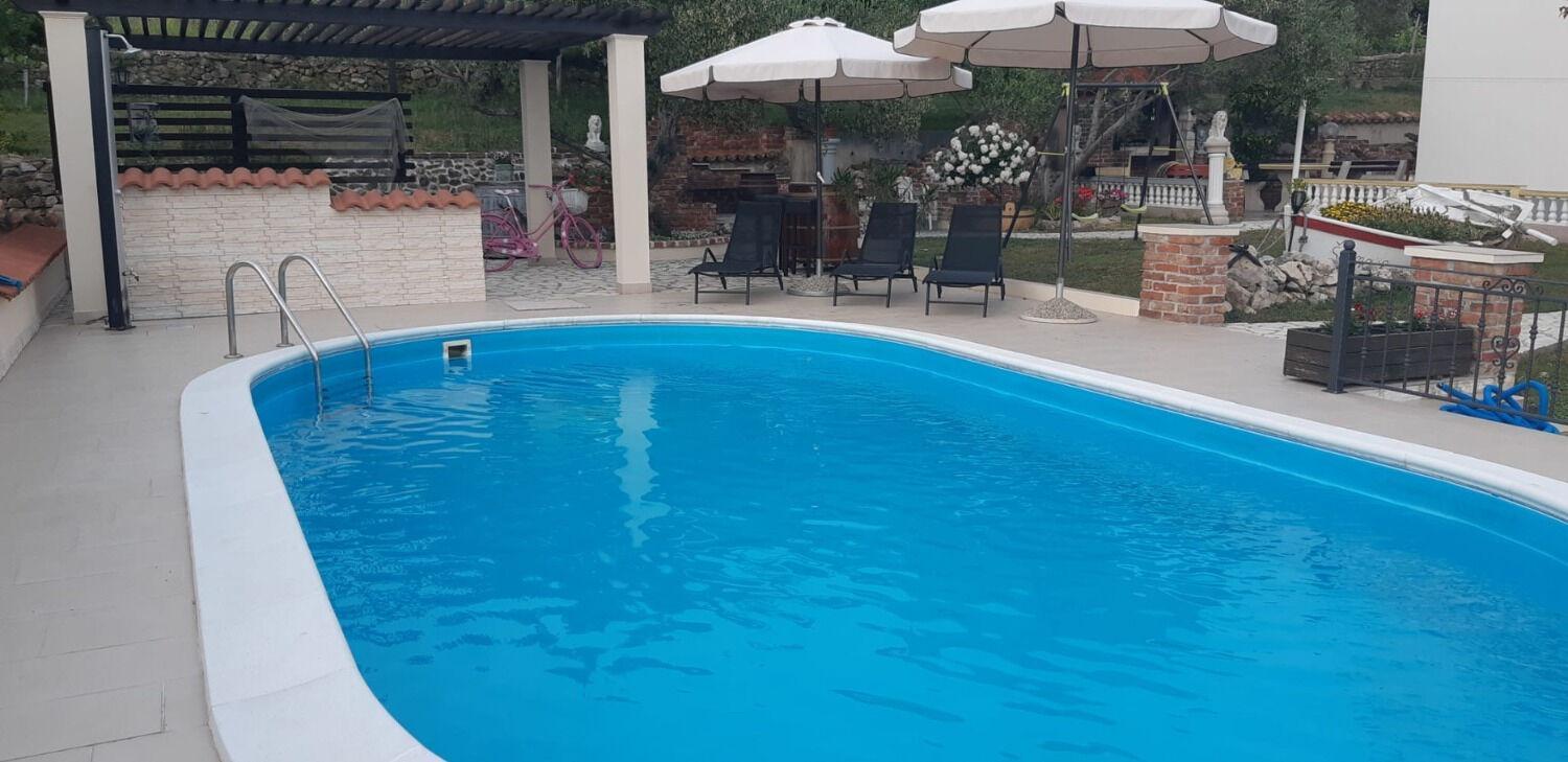 Apartments Robi- Swimming Pool And Beautiful Garden Kampor Bagian luar foto