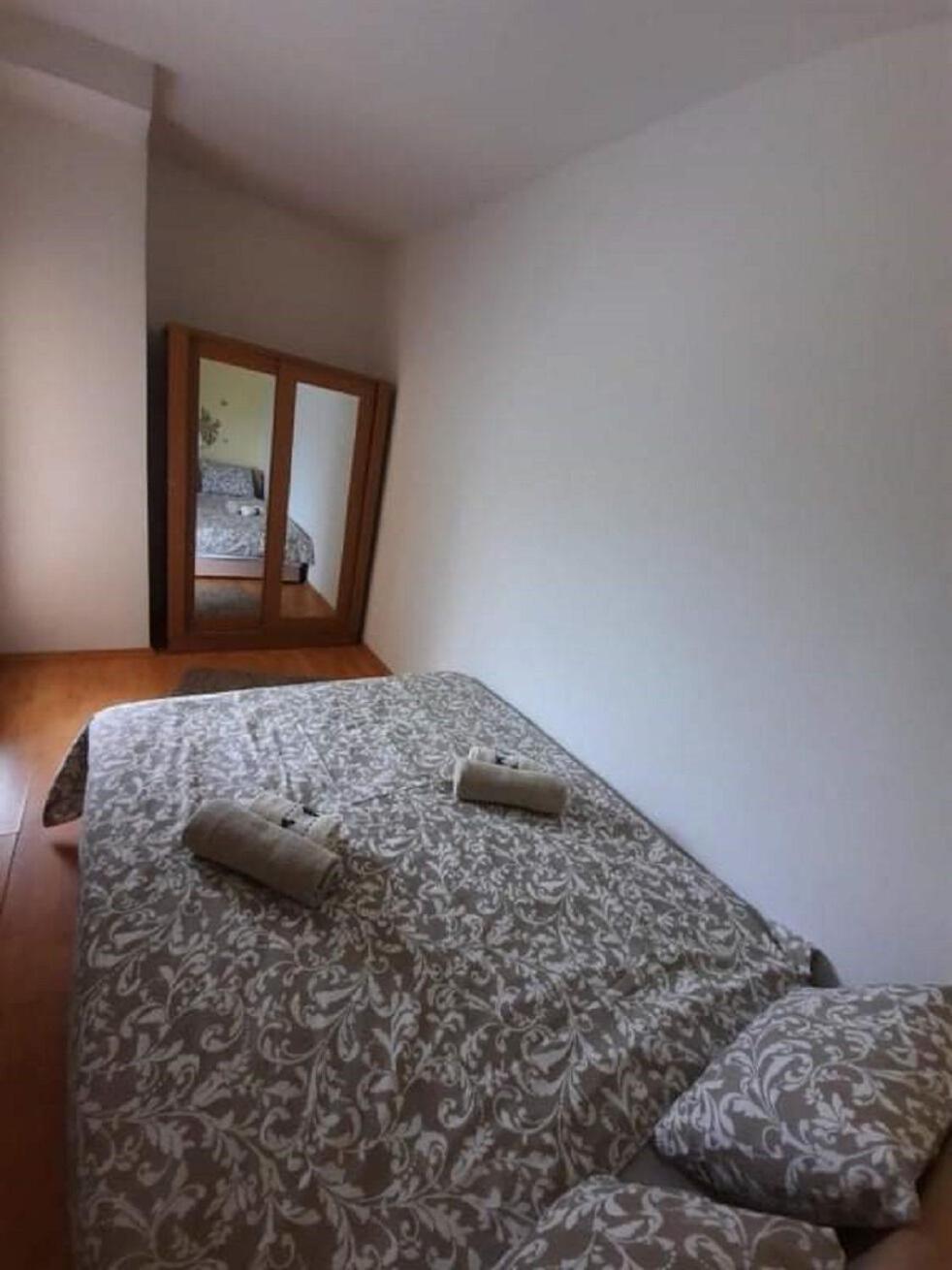 Apartments Robi- Swimming Pool And Beautiful Garden Kampor Bagian luar foto